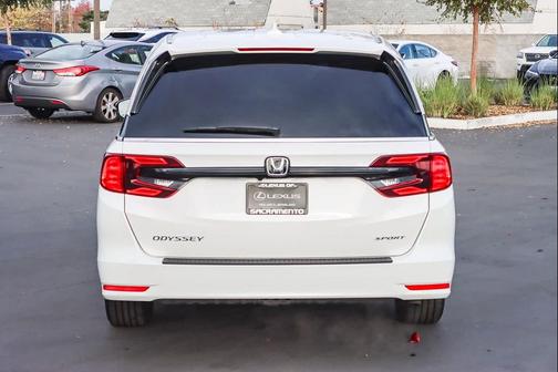 2023 Honda Odyssey Sport