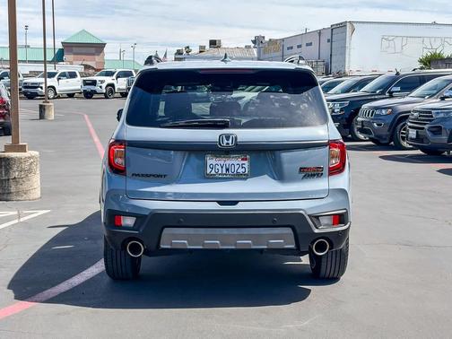 Sonic Gray Pearl 2023 Honda Passport AWD TrailSport