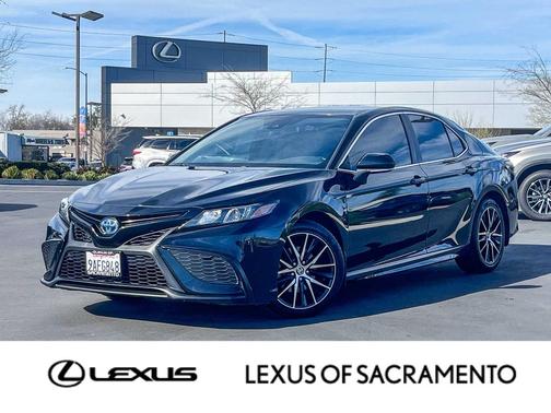 2022 Toyota Camry SE