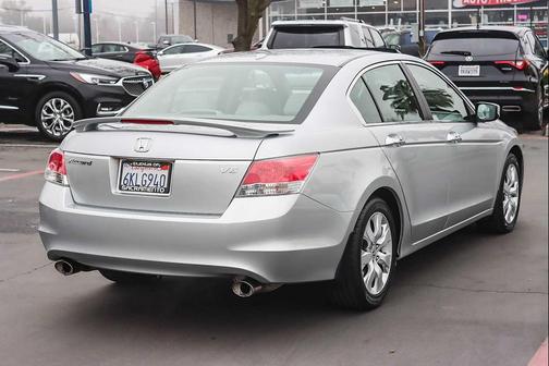 2010 Honda Accord 4dr V6 Auto