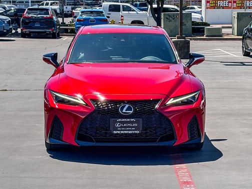 Infrared 2023 Lexus IS 350 Base