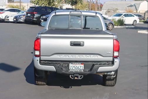 2016 Toyota Tacoma TRD Sport