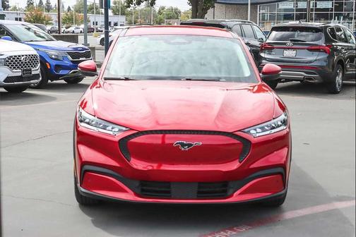 2022 Ford Mustang Mach-E Select
