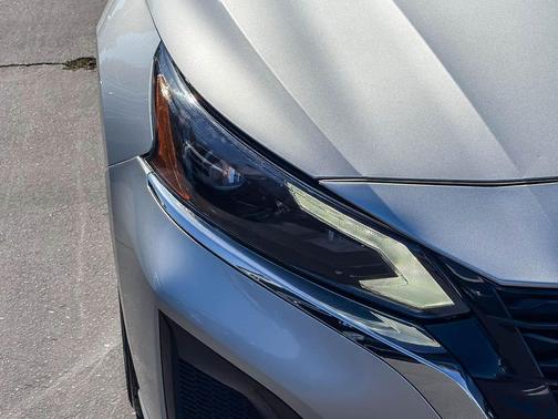 Brilliant Silver Metallic 2023 Nissan Altima 2.5 SV