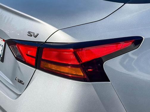 Brilliant Silver Metallic 2023 Nissan Altima 2.5 SV