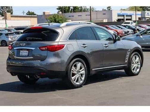 2014 INFINITI QX70 Base