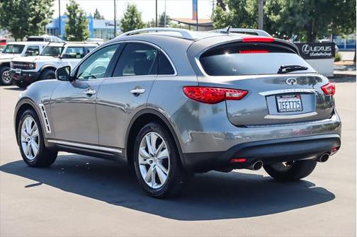 2014 INFINITI QX70 Base