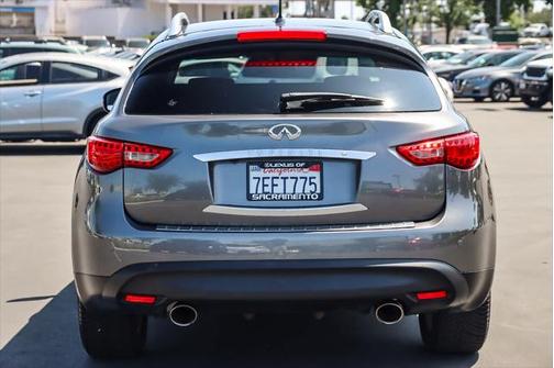 2014 INFINITI QX70 Base