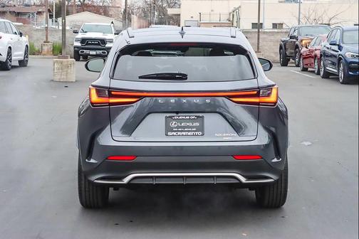 2026 Lexus NX 450h+ NX 450h+ F SPORT Handling