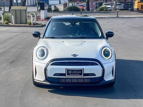 2023 MINI Hardtop Cooper