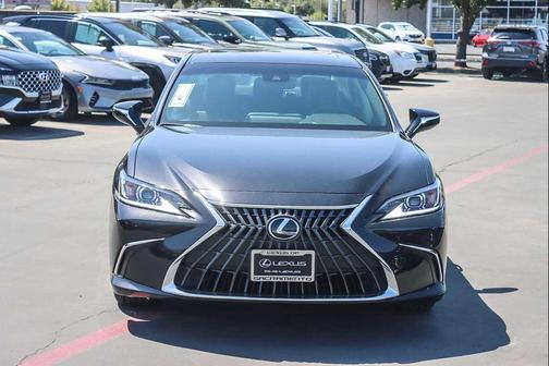 2025 Lexus ES 350 Base