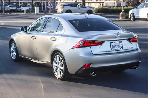 2016 Lexus IS 200t Base