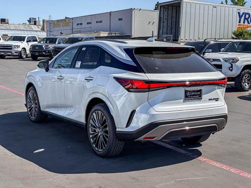 2026 Lexus RX 450h+ Base