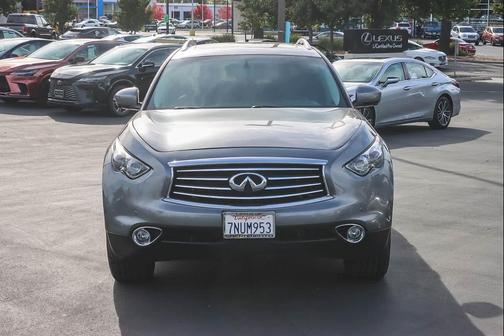 2015 INFINITI QX70 Base