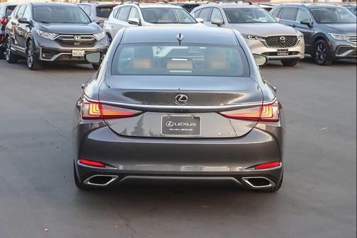 2025 Lexus ES 350 Base