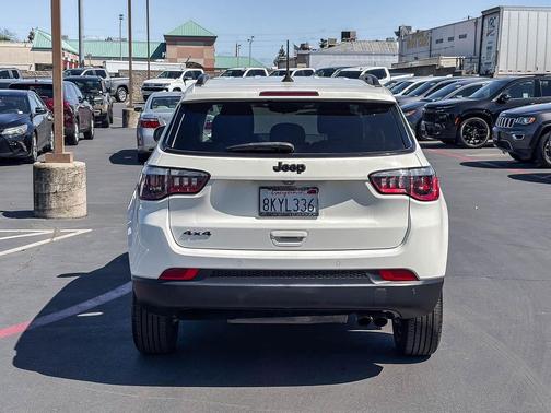 White Clearcoat 2019 Jeep Compass Upland Edition 4x4