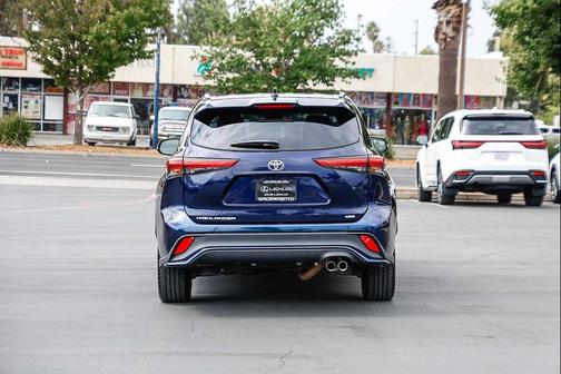 2023 Toyota Highlander XSE