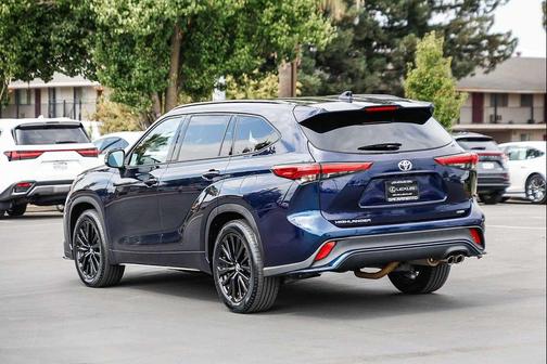 2023 Toyota Highlander XSE