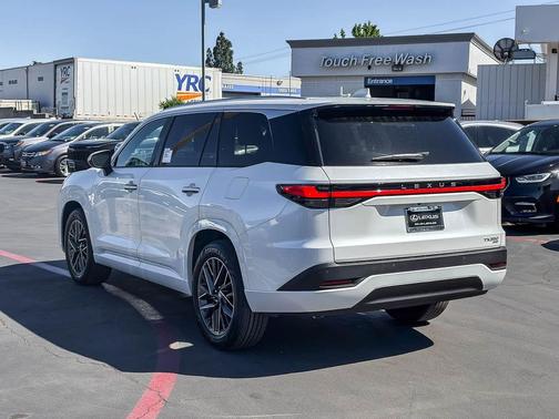 Wind Chill Pearl 2026 Lexus TX 350 Premium