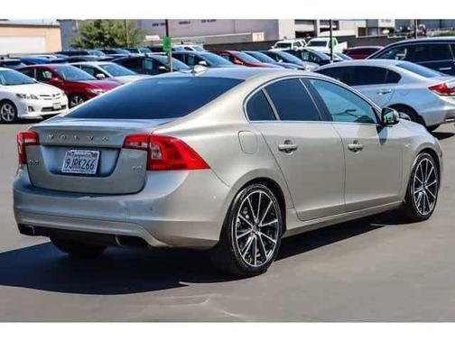 2016 Volvo S60 T5 Drive-E Premier