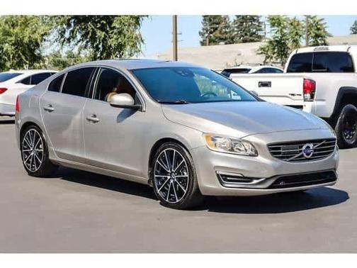 2016 Volvo S60 T5 Drive-E Premier