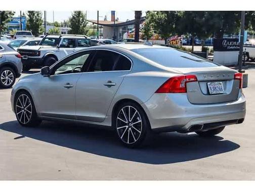 2016 Volvo S60 T5 Drive-E Premier