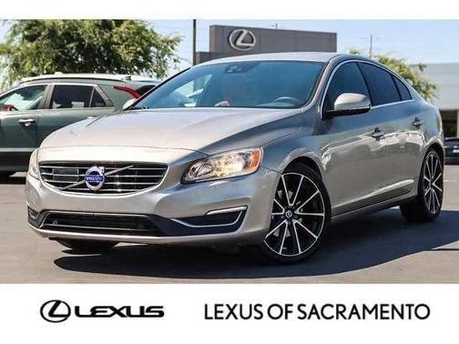 2016 Volvo S60 T5 Drive-E Premier