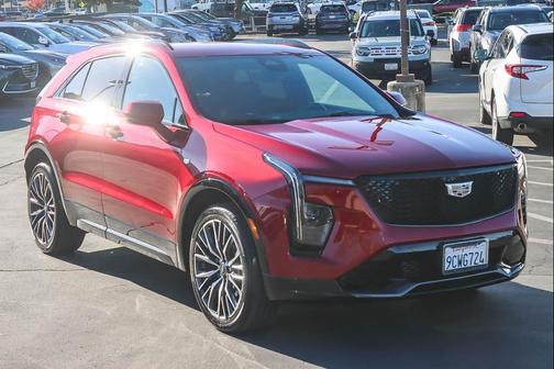 2024 Cadillac XT4 Sport