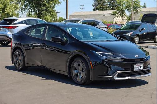 2024 Toyota Prius Prime SE