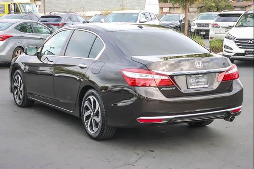 2017 Honda Accord EX-L w/Navigation & Honda Sensing