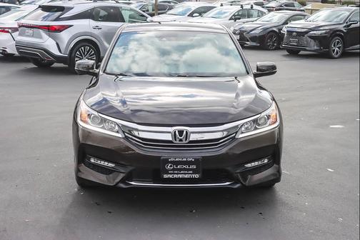 2017 Honda Accord EX-L w/Navigation & Honda Sensing