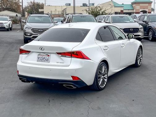 2018 Lexus IS 300 Base