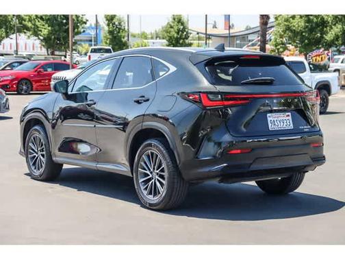 2022 Lexus NX 350h Premium