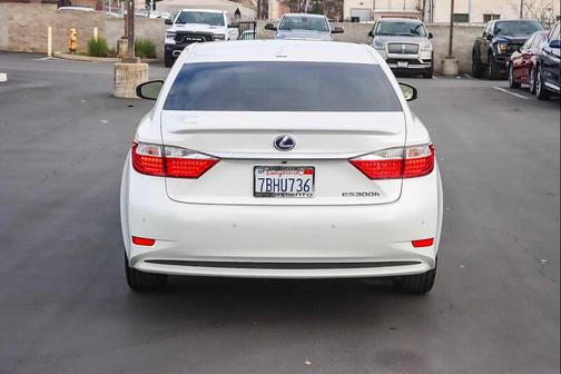 2013 Lexus ES 300h Base