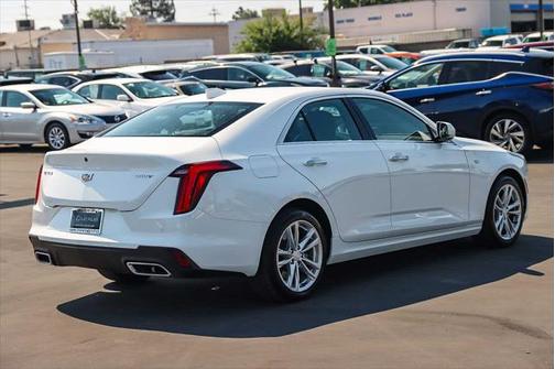 2024 Cadillac CT4 Luxury