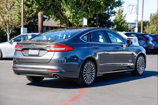 2017 Ford Fusion Energi SE Luxury