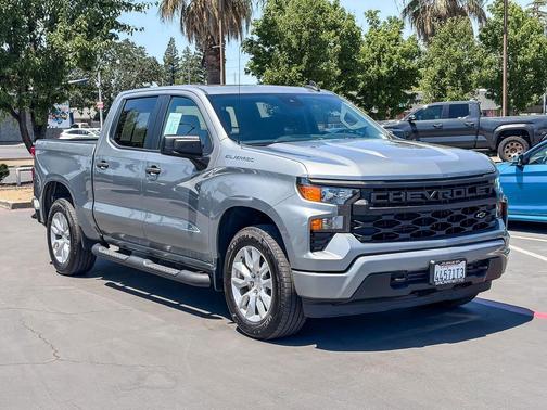 Sterling Gray Metallic 2023 Chevrolet Silverado 1500 Custom