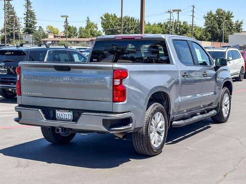 Sterling Gray Metallic 2023 Chevrolet Silverado 1500 Custom