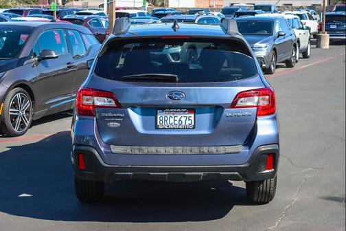 2018 Subaru Outback 2.5i Premium