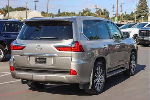 2018 Lexus LX 570 Base