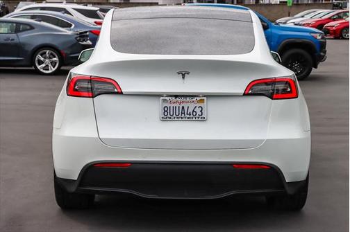 2021 Tesla Model Y Standard Range Rear-Wheel Drive