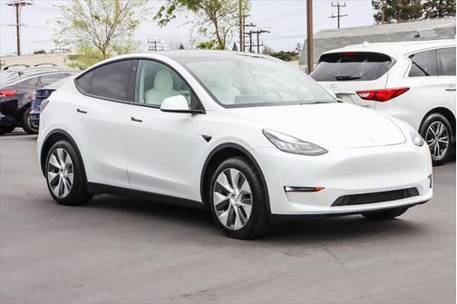 2021 Tesla Model Y Standard Range Rear-Wheel Drive