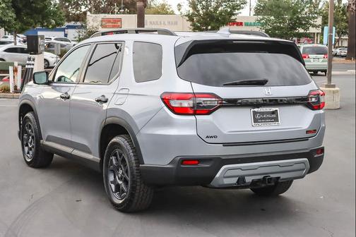 2023 Honda Pilot AWD TrailSport