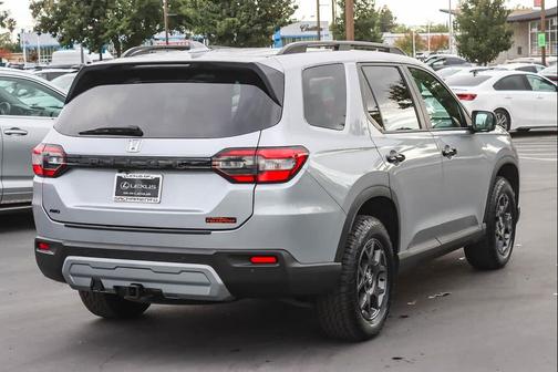 2023 Honda Pilot AWD TrailSport
