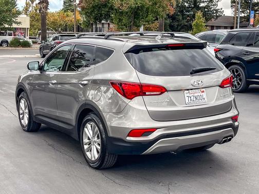 2017 Hyundai Santa Fe Sport 2.0L Turbo