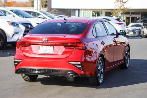 Photo 4 of 32 of 2019 Kia Forte LXS