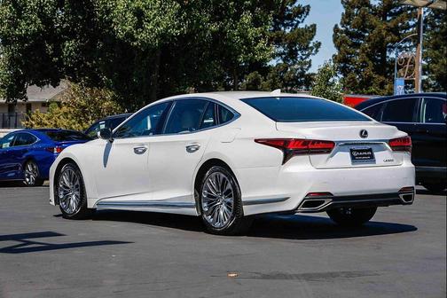 2022 Lexus LS 500 Base