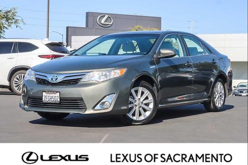 2014 Toyota Camry Hybrid XLE
