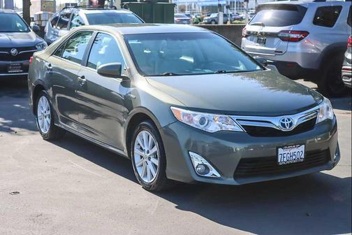2014 Toyota Camry Hybrid XLE