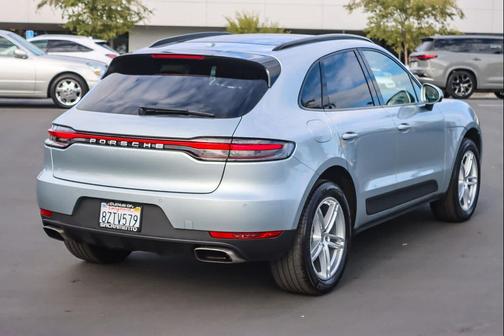 2021 Porsche Macan AWD